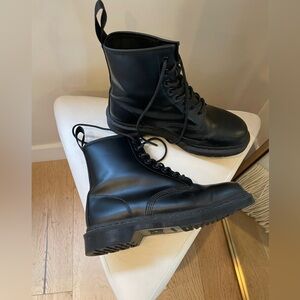 Dr. Martens 1460 Mono Boots Black Leather